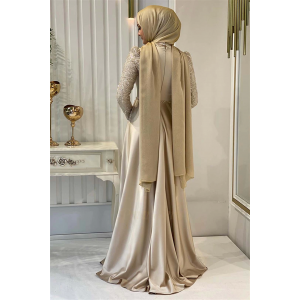 Akra Abiye Gold