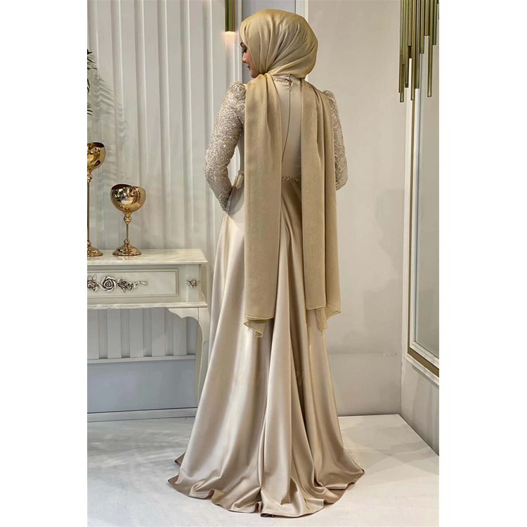 Akra Abiye Gold